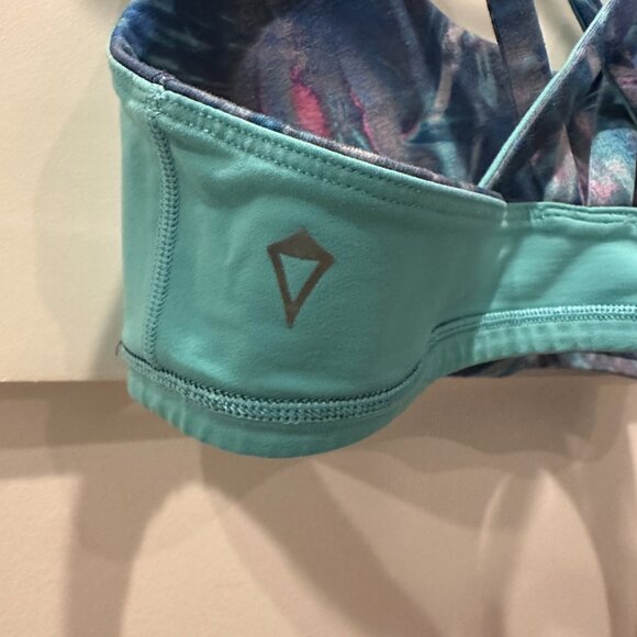 Ivivva by Lululemon Complete Focus Bra Reversible - Picture 7 of 8